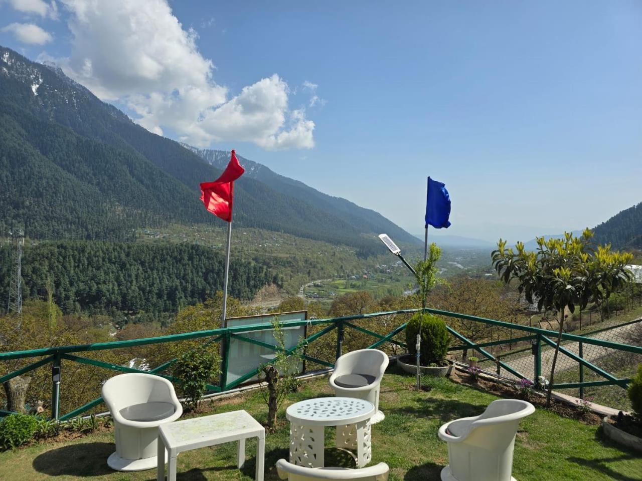Cliff Cottage Pahalgam, Kashmir Batakut 외부 사진