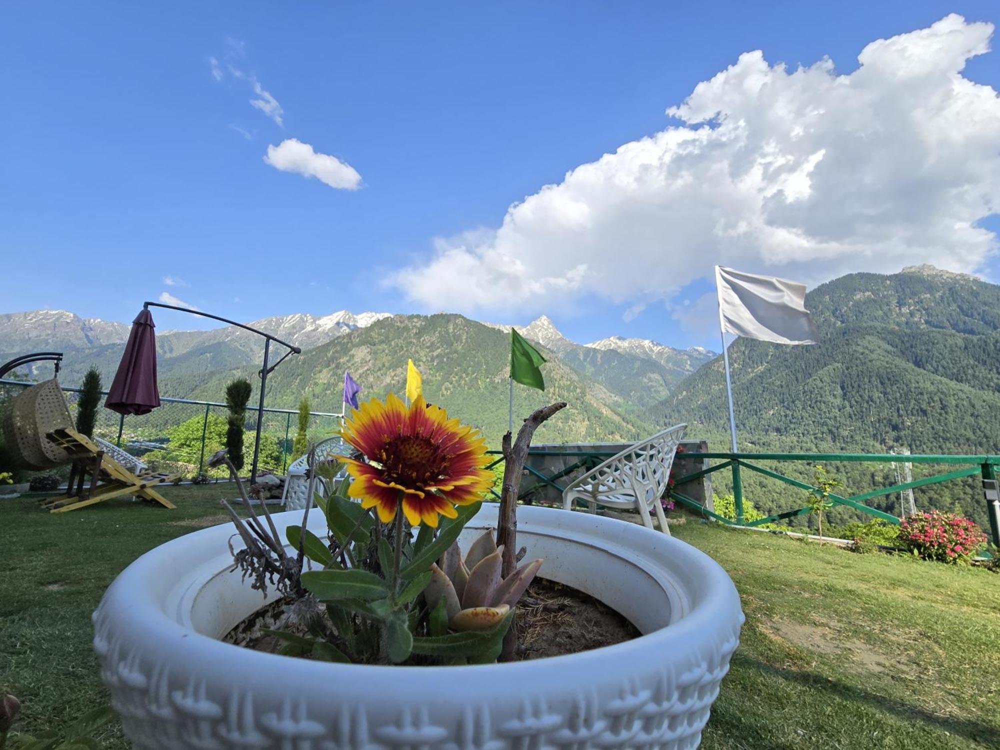 Cliff Cottage Pahalgam, Kashmir Batakut 외부 사진