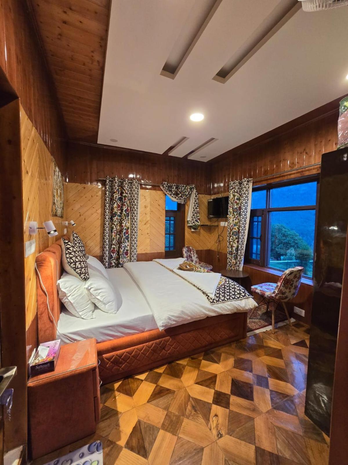 Cliff Cottage Pahalgam, Kashmir Batakut 외부 사진